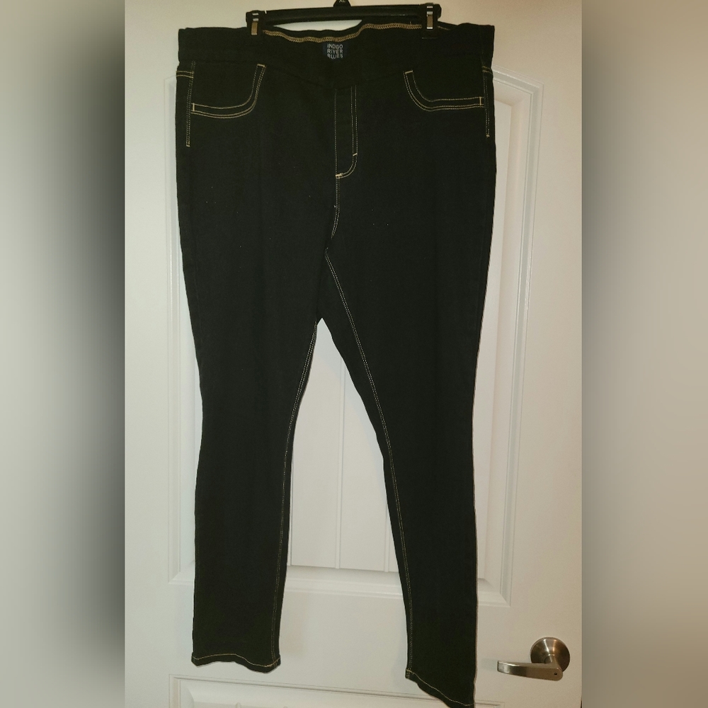 EXCELLENT CONDITION!INDIGO BLUES DENIM JEANS 👖